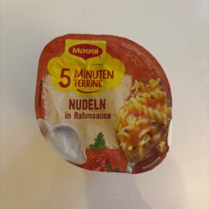 Maggi 5 Minuten Terrine Nudeln in Rahmsauce